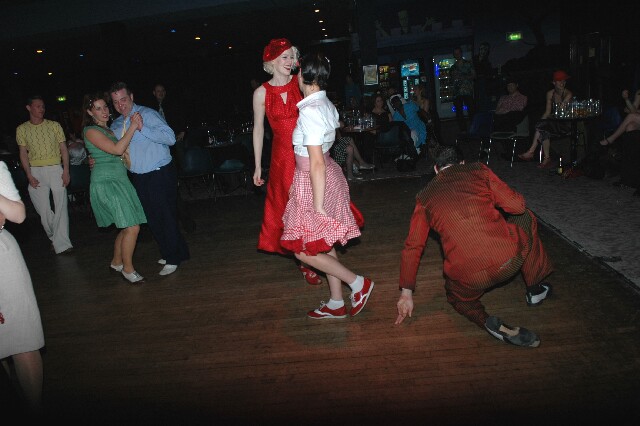 min 2007 11 24 riot 858